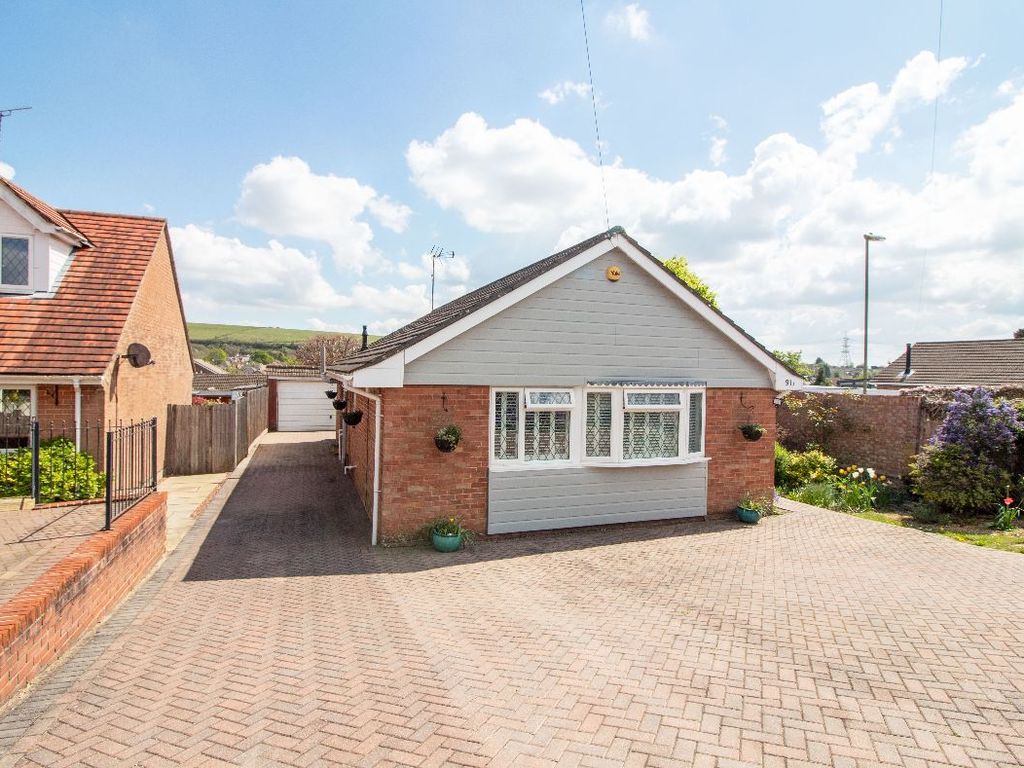 3 bed bungalow for sale in New Road, Clanfield PO8 Zoopla