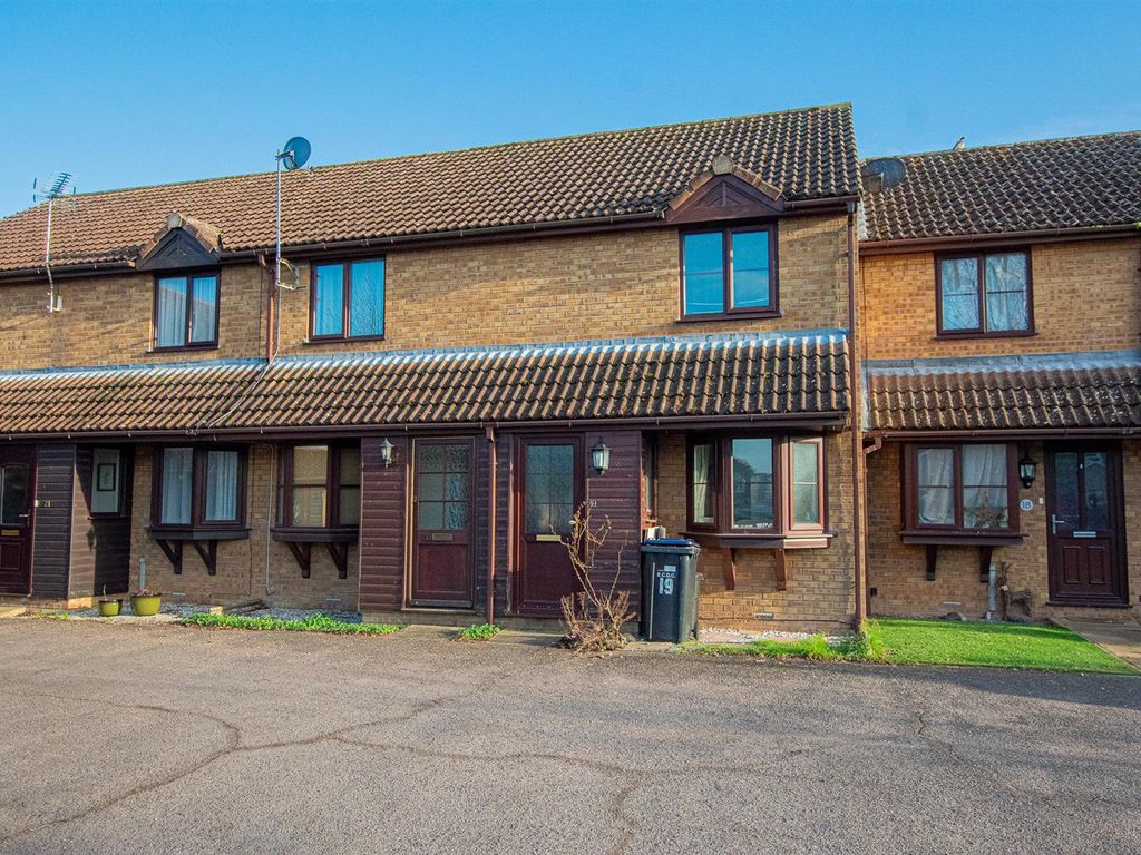 2 bed terraced house for sale in Old School Close, Burwell, Cambridge