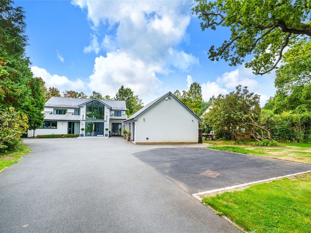 4 bed detached house for sale in Fox Corner, Worplesdon, Surrey GU3, £