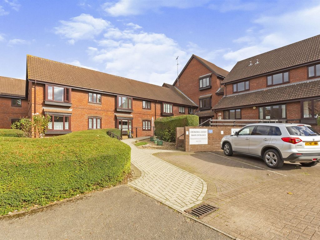 1 bed property for sale in Beaconsfield Road, Aylesbury HP21 Zoopla
