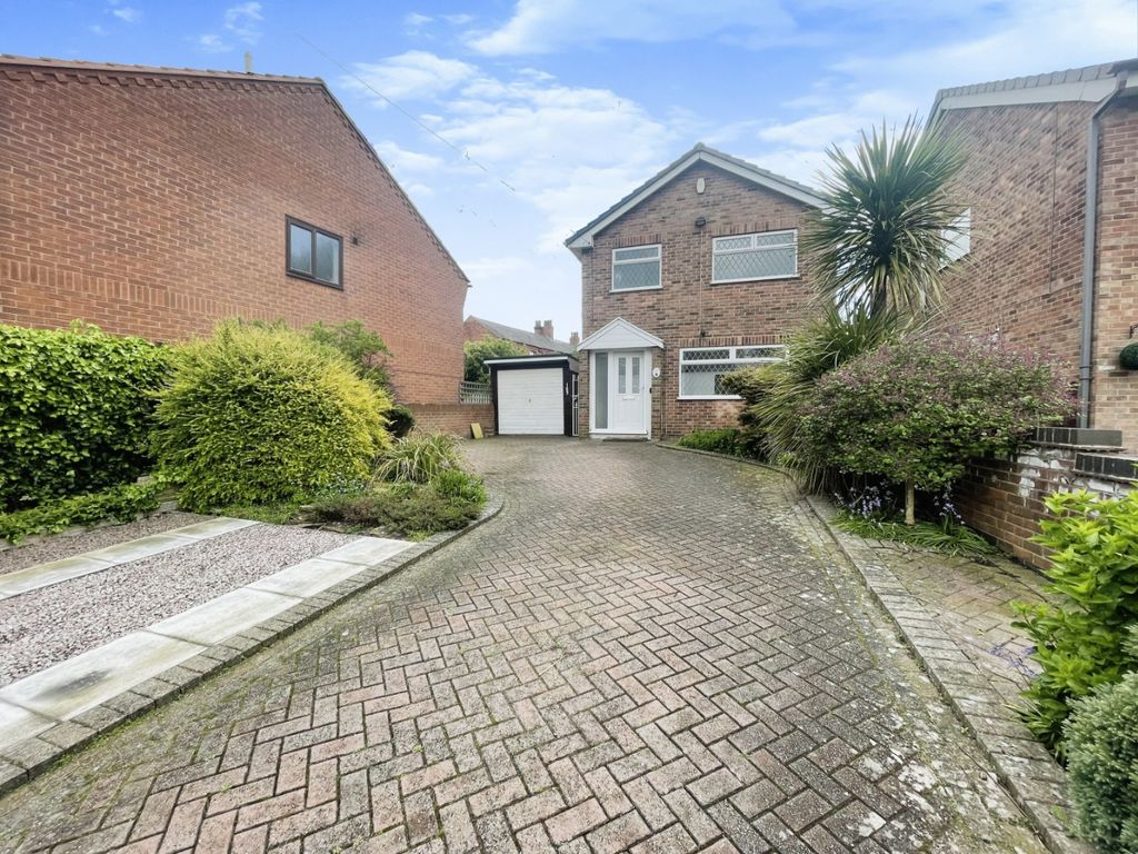 3 bed detached house for sale in Oxford Street, Church Gresley