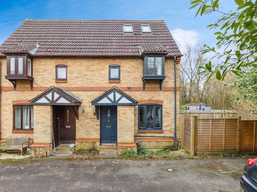 2 bed end terrace house for sale in Suffolk Drive, Guildford GU4, £375,000 Zoopla