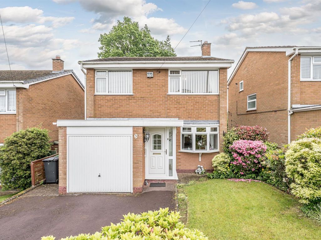 3 bed detached house for sale in Heather Drive, Rubery, Birmingham B45