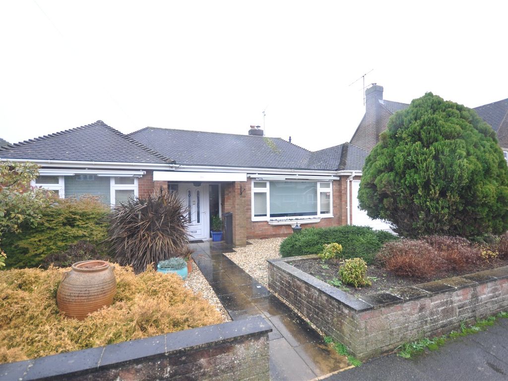 2 bed bungalow for sale in Broome Manor Lane, Swindon SN3 Zoopla