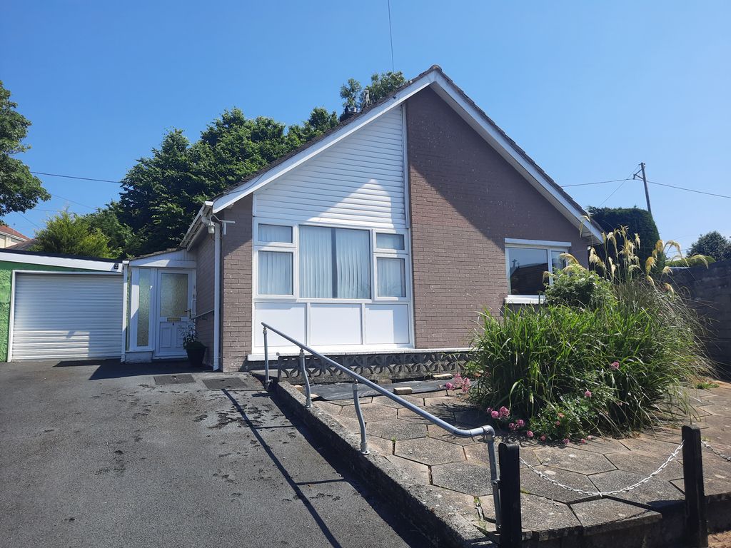 3 bed detached bungalow for sale in Dan Y Lan, Swiss Valley Llanelli