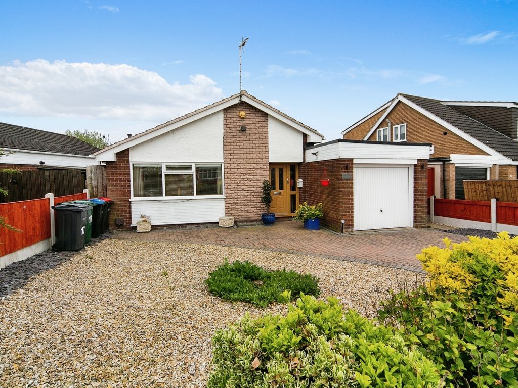 2 bed bungalow for sale in Timberfields Road, Saughall, Chester CH1