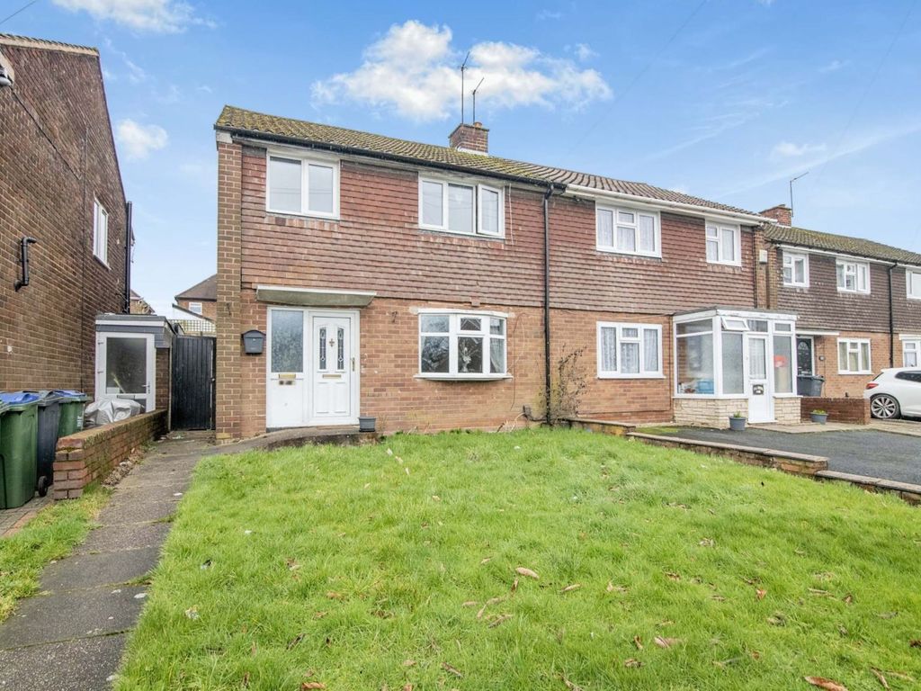 3 bed semidetached house for sale in Badsey Road, Oldbury B69 Zoopla