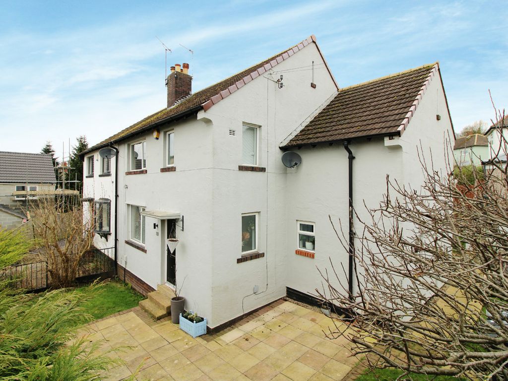 4 bed semidetached house for sale in Bolton Road, Leeds LS19, £350,000