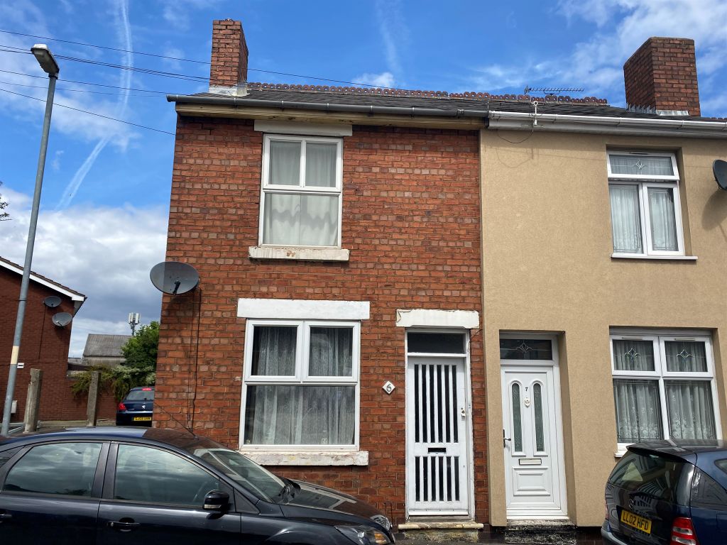 2 bed end terrace house for sale in Short Street, Darlaston, Wednesbury