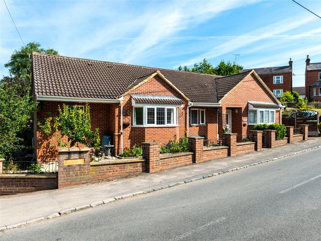 4 bed detached house for sale in Road, Little Sandhurst