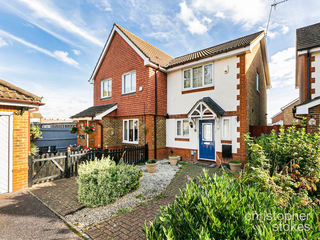 2 bed semidetached house for sale in Dairyglen Avenue, Cheshunt EN8, £