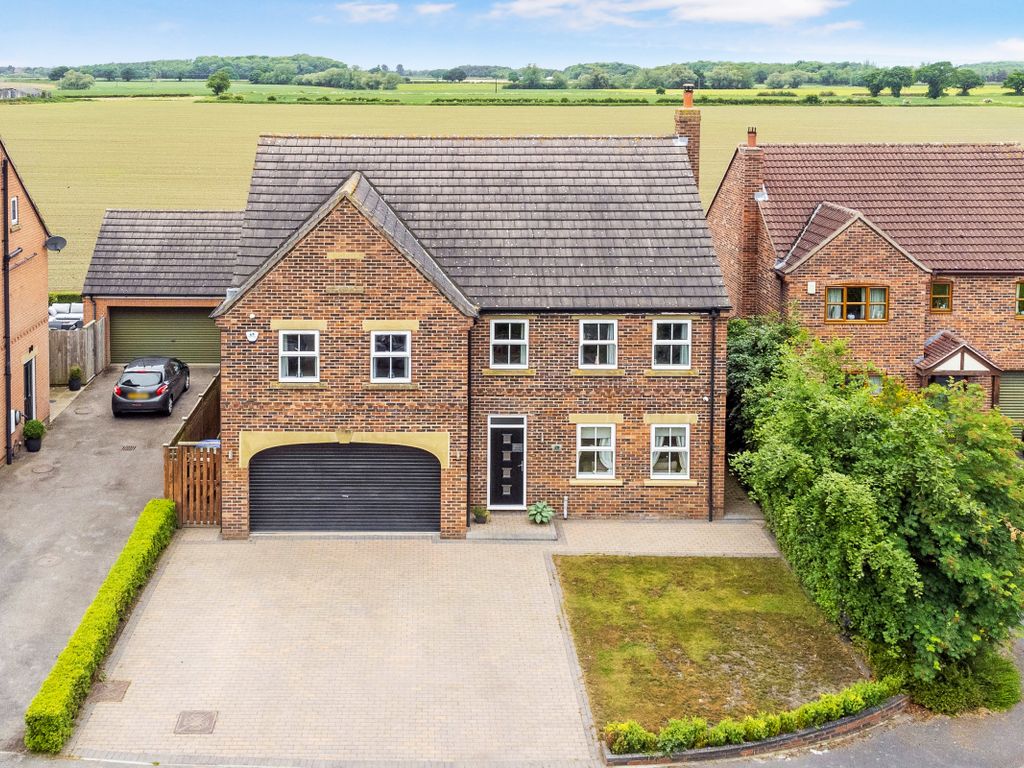 5 bed detached house for sale in Vine Gardens, Bubwith, Selby YO8 Zoopla