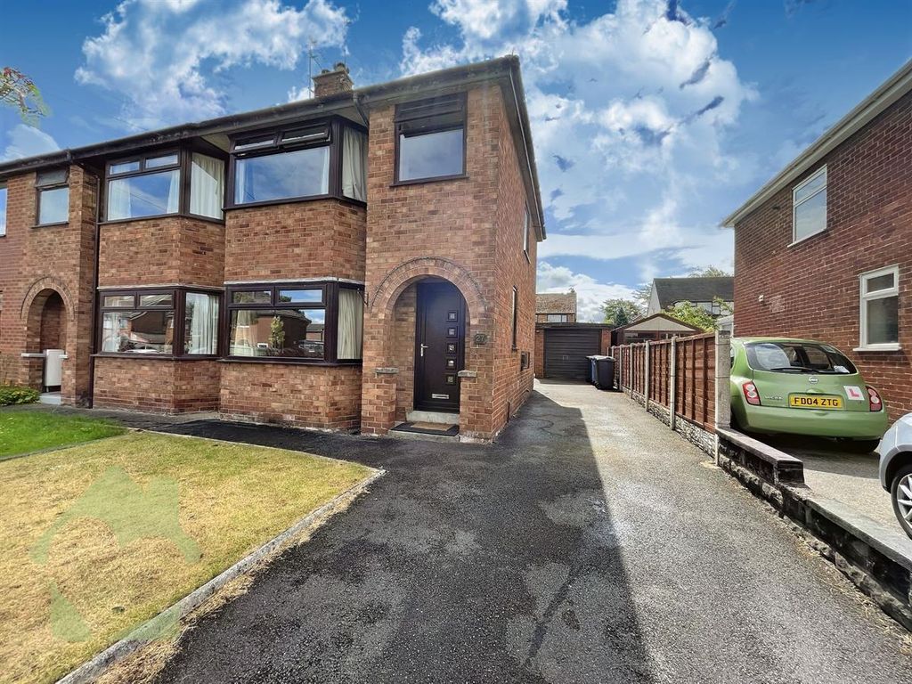 3 bed semidetached house for sale in Meadowcroft Avenue, Catterall