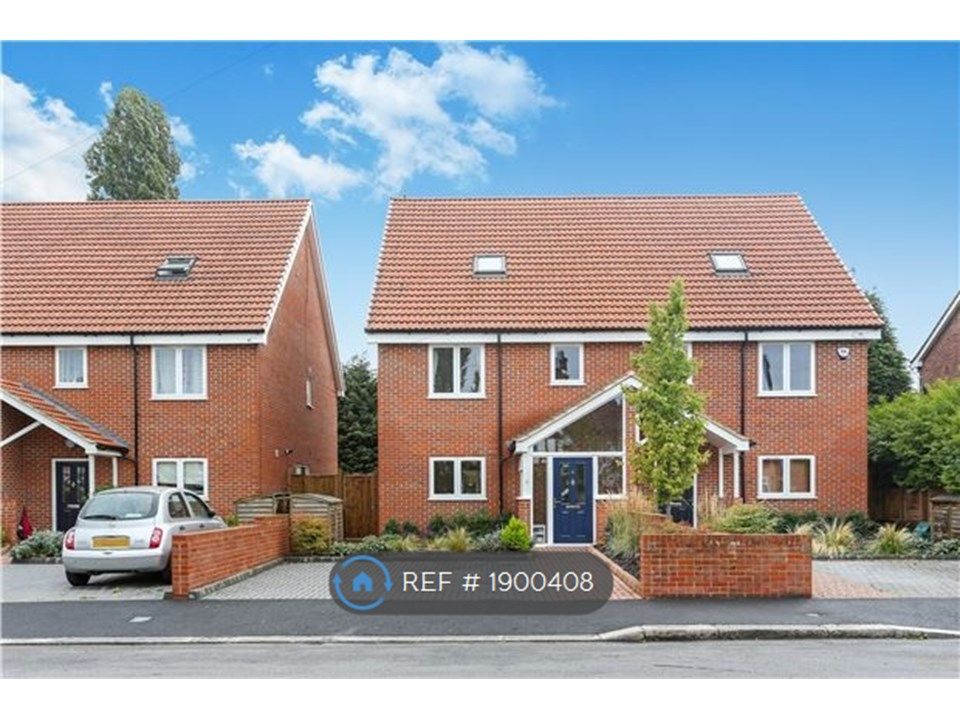 4 bed semidetached house to rent in Pollard Road, Morden SM4, £3,000 pcm Zoopla