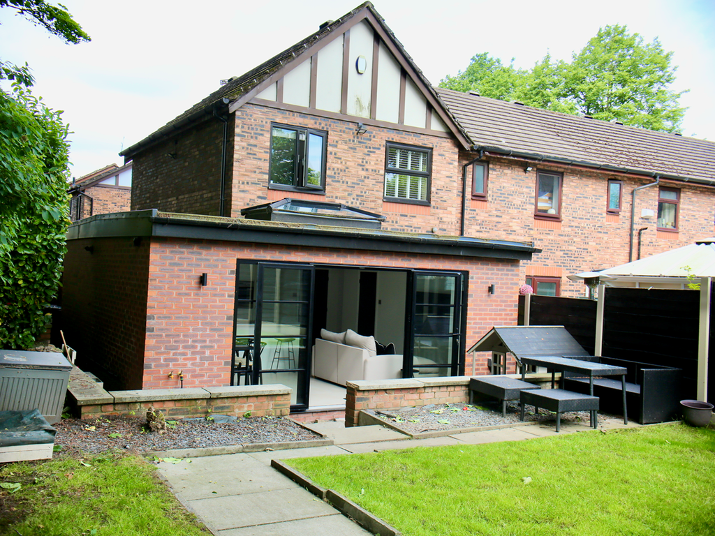 3 bed semidetached house for sale in Whelan Close, Bury BL9, £270,000