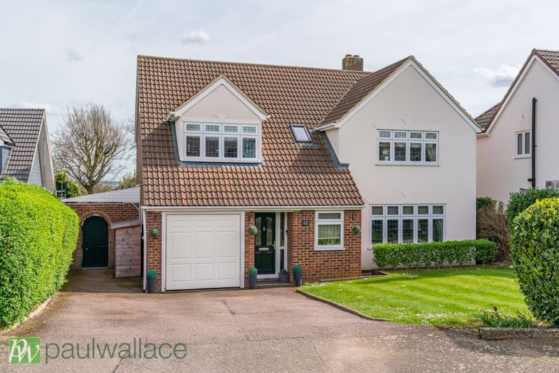 4 bed detached house for sale in Mandeville Close, Broxbourne EN10, £