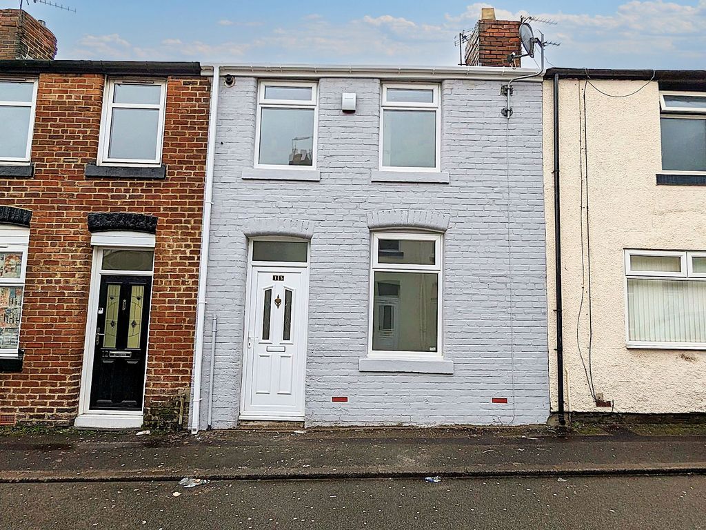 2 bed terraced house to rent in Chilton Street, Sunderland SR5, £650