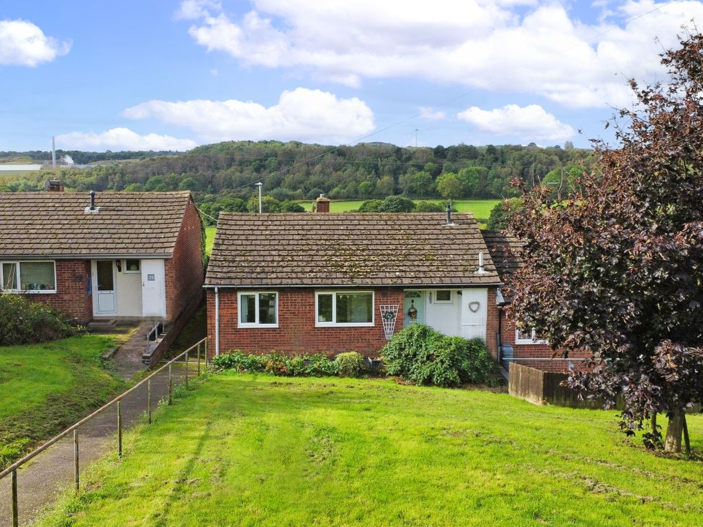 2 bed semidetached bungalow for sale in Oakwood Close, Thornton