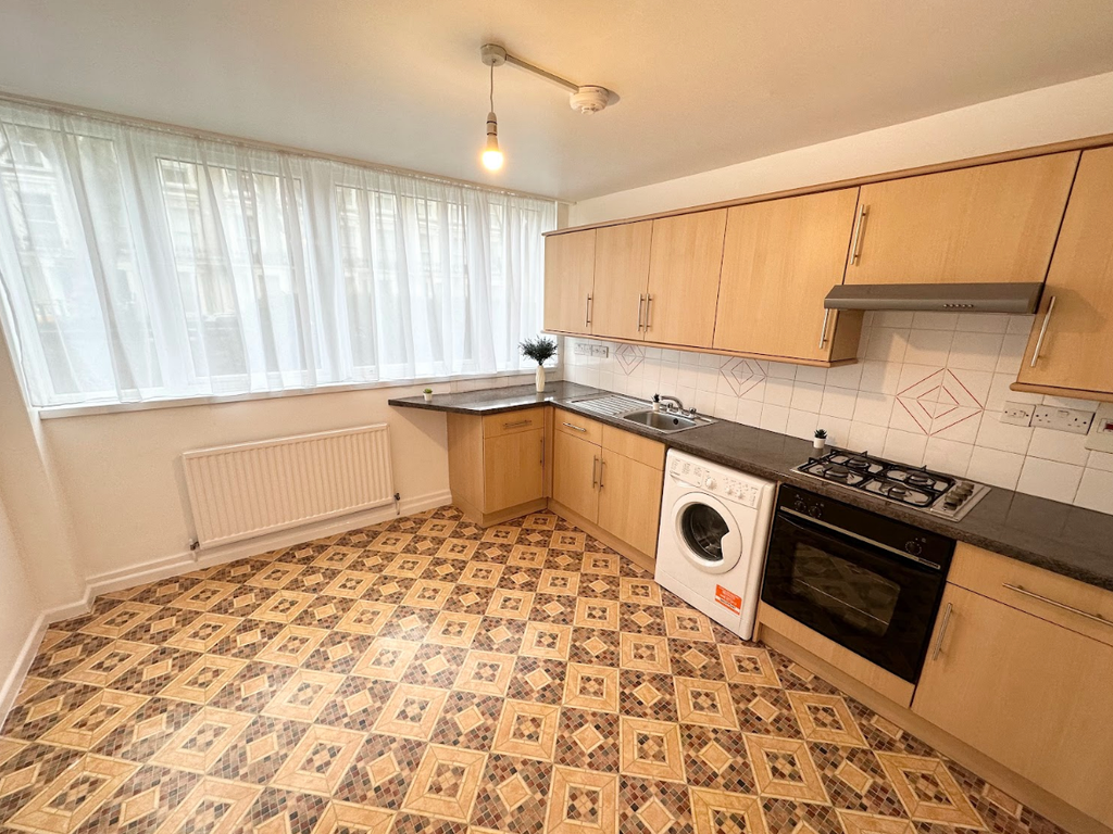 Room to rent in Shirland Road, London W9, £900 pcm Zoopla