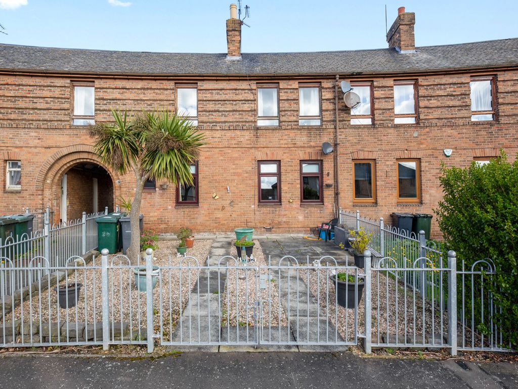 2 bed flat for sale in 32 Royston Mains Crescent, Granton, Edinburgh EH5 Zoopla