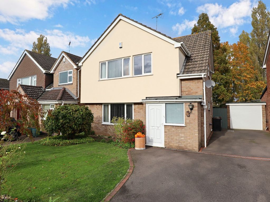 4 bed detached house for sale in Keswick Close, St Nicolas Park