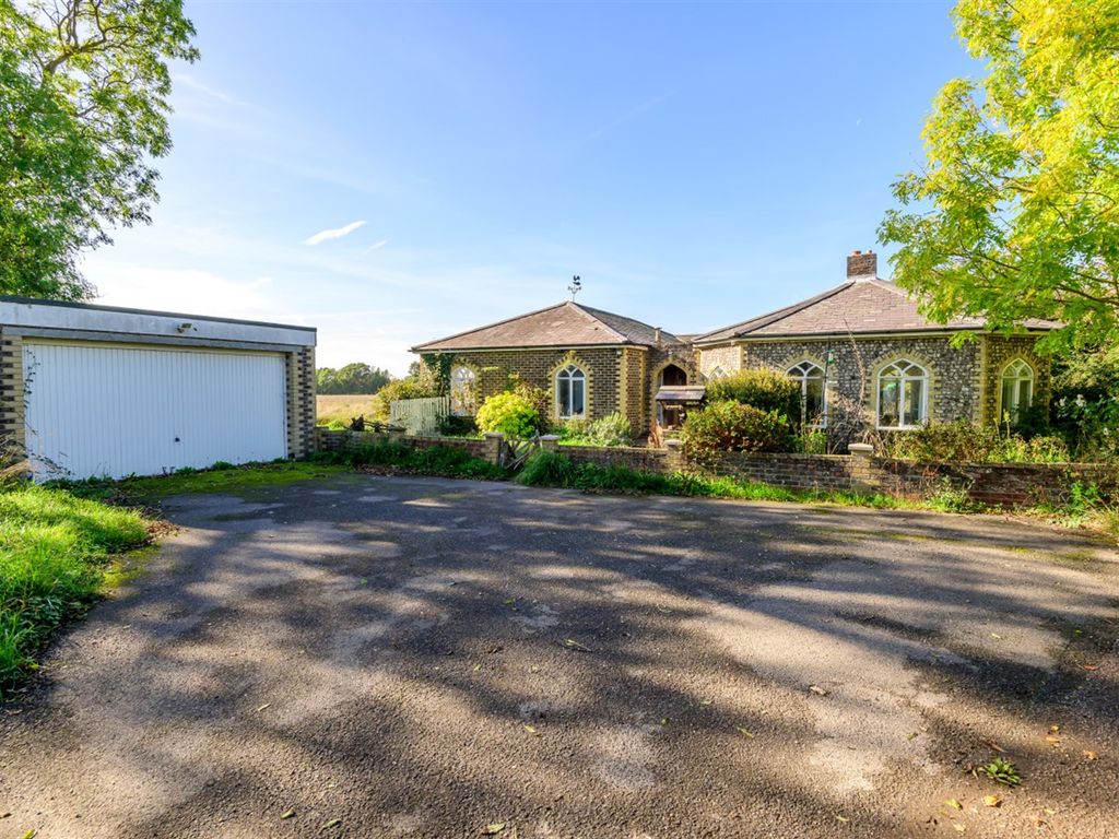 3 bed detached house for sale in Salthill Lane, Chichester PO19 Zoopla