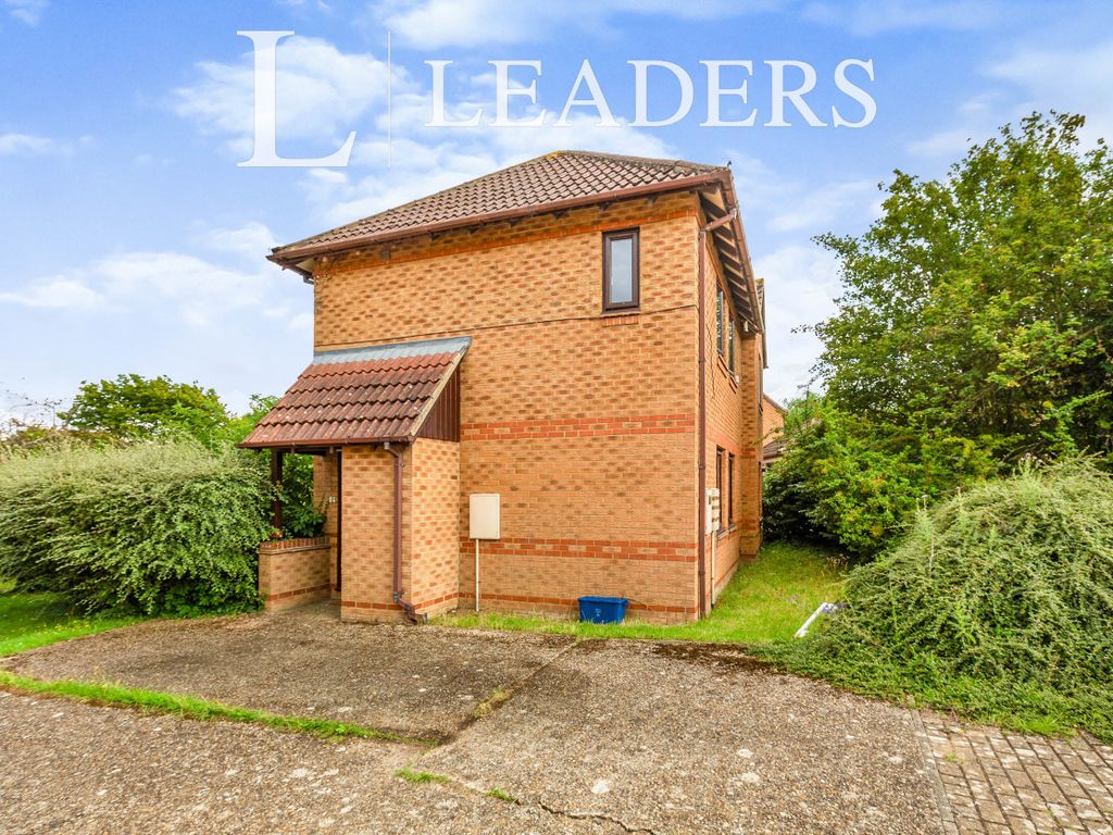 1 bed to rent in Rayleigh Close, Shenley Church End MK5, £