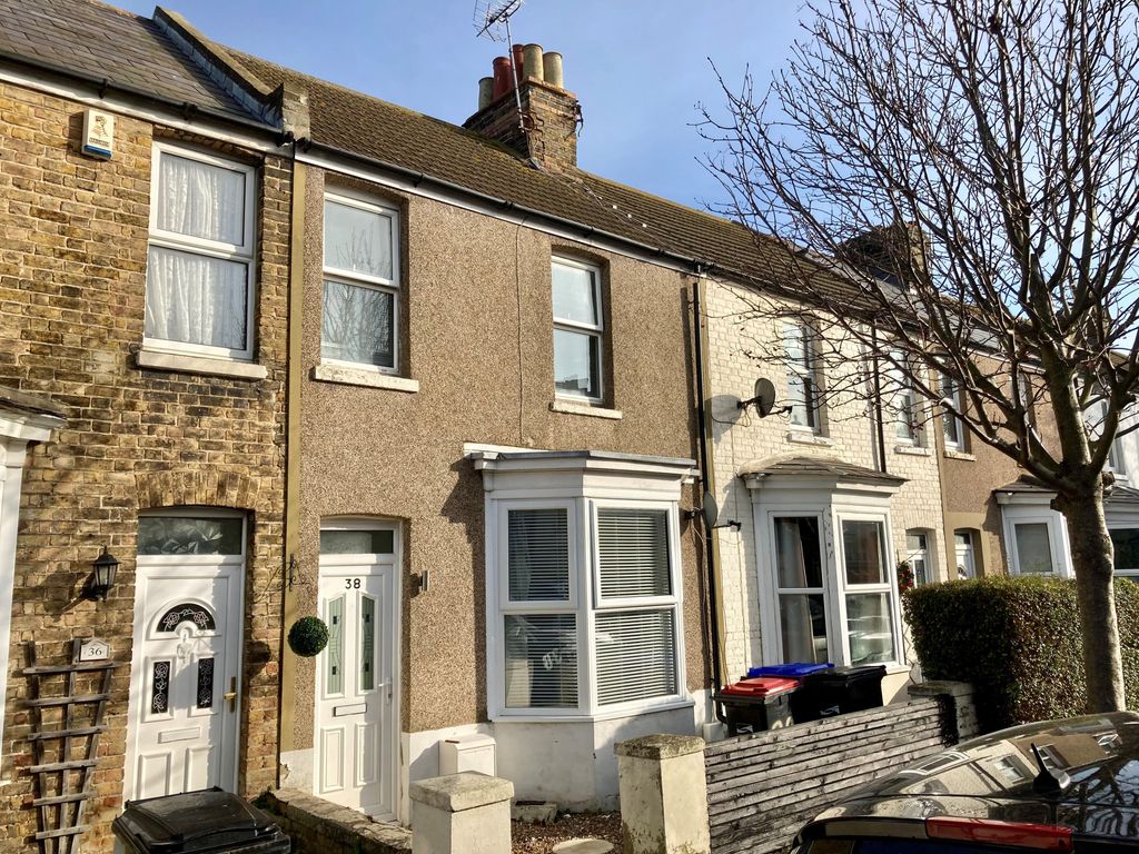 2 bed terraced house for sale in Byron Avenue, Margate CT9 Zoopla
