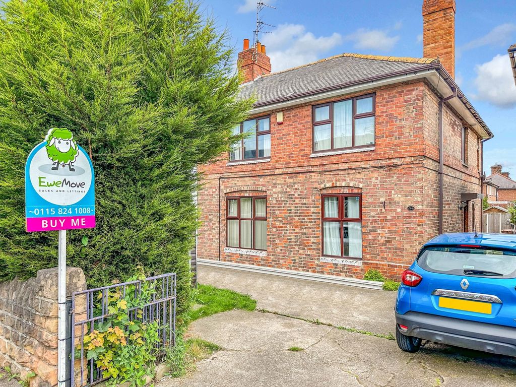 4 bed terraced house for sale in College Street, Long Eaton, Nottingham