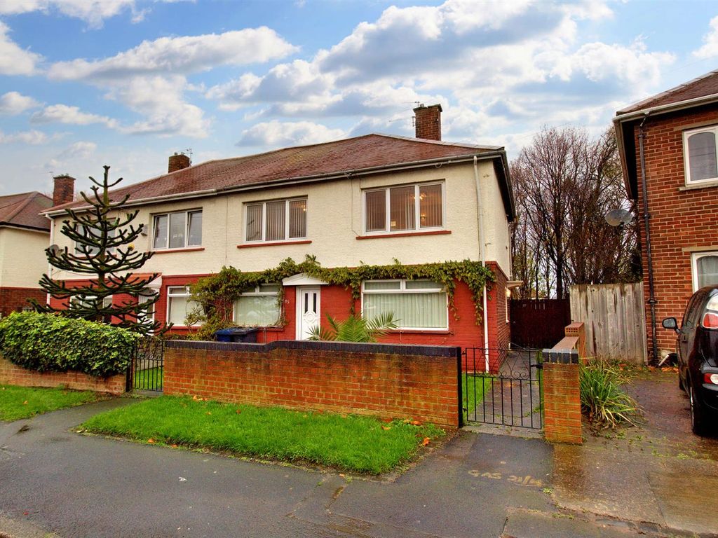 2 bed flat for sale in Stirling Avenue, Jarrow NE32 Zoopla