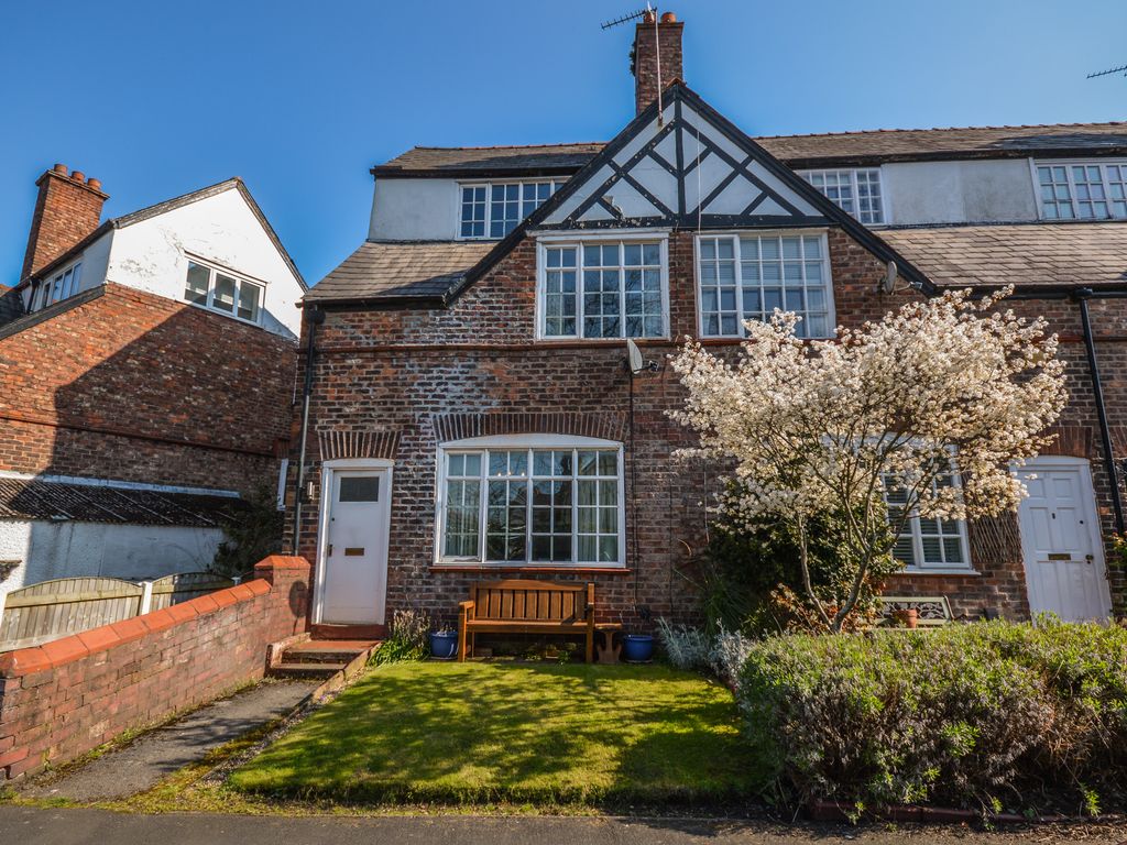 3 bed end terrace house for sale in Lawrence Road, Broadheath