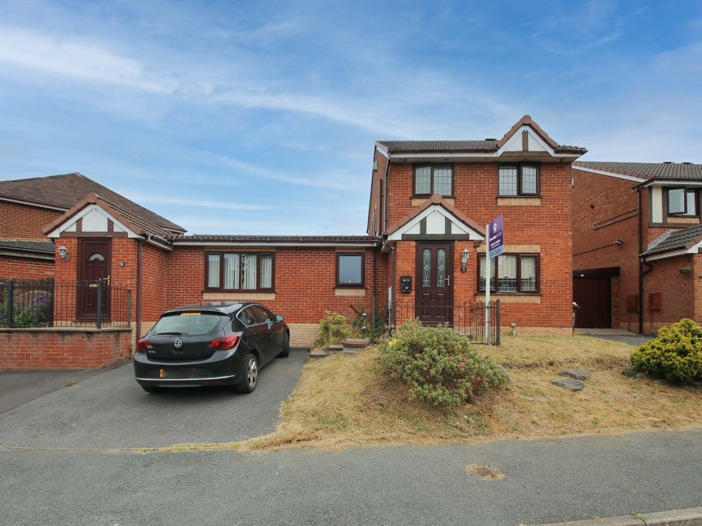4 bed detached house for sale in Malpas Avenue, Wigan, Lancashire WN1
