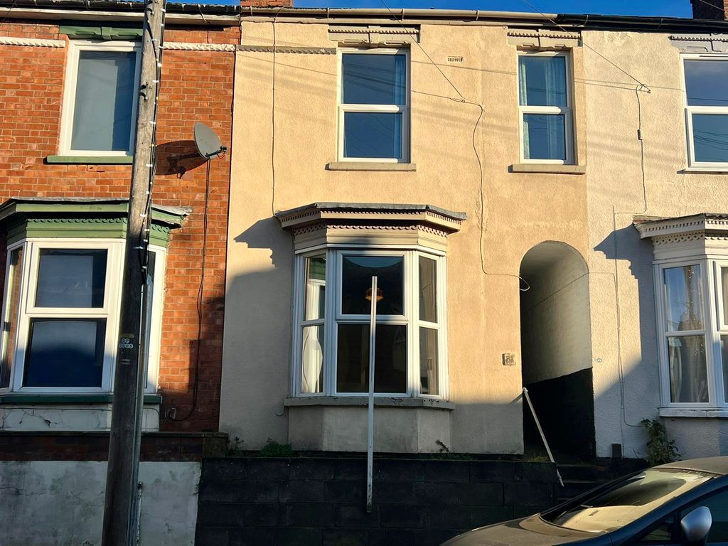 3 bed terraced house for sale in Alexandra Terrace, Lincoln LN1, £