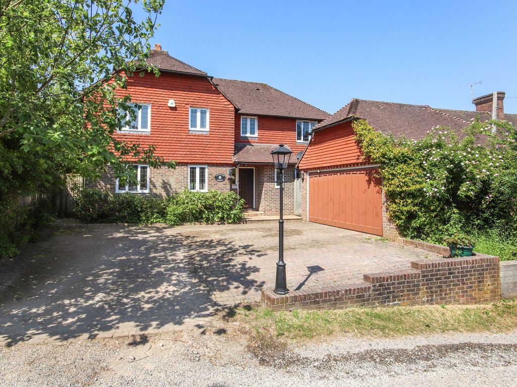 5 bed detached house for sale in Beech Hill, Wadhurst TN5, £825,000