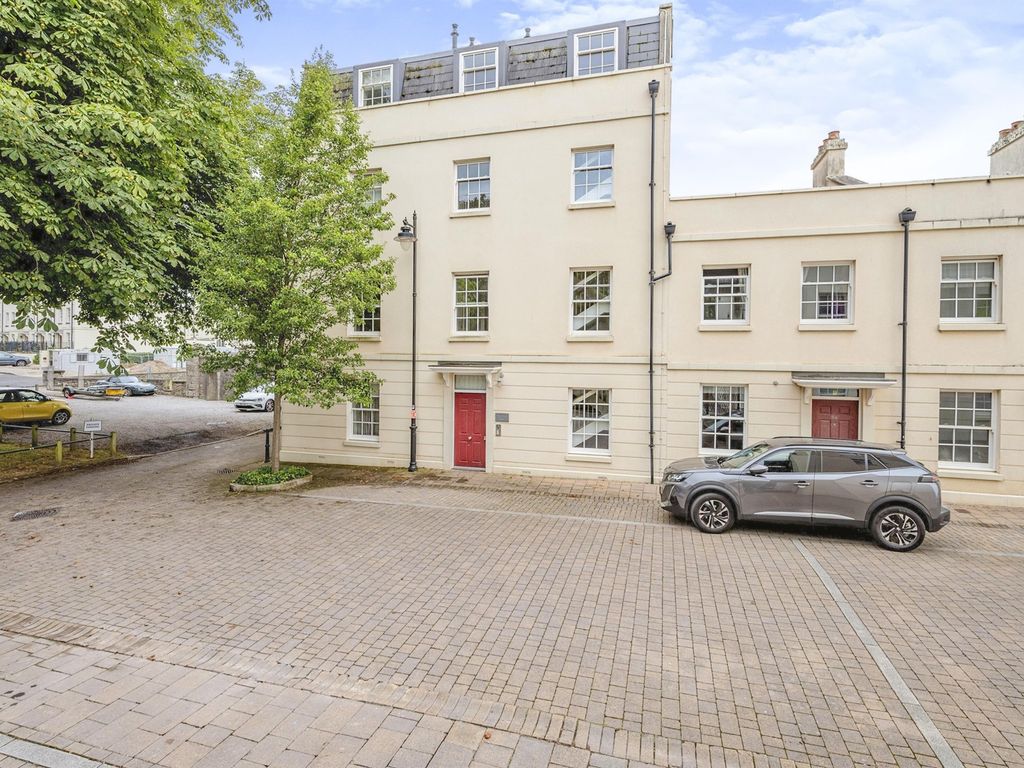 2 bed flat for sale in Falcon Road, Mount Wise, Plymouth PL1 Zoopla