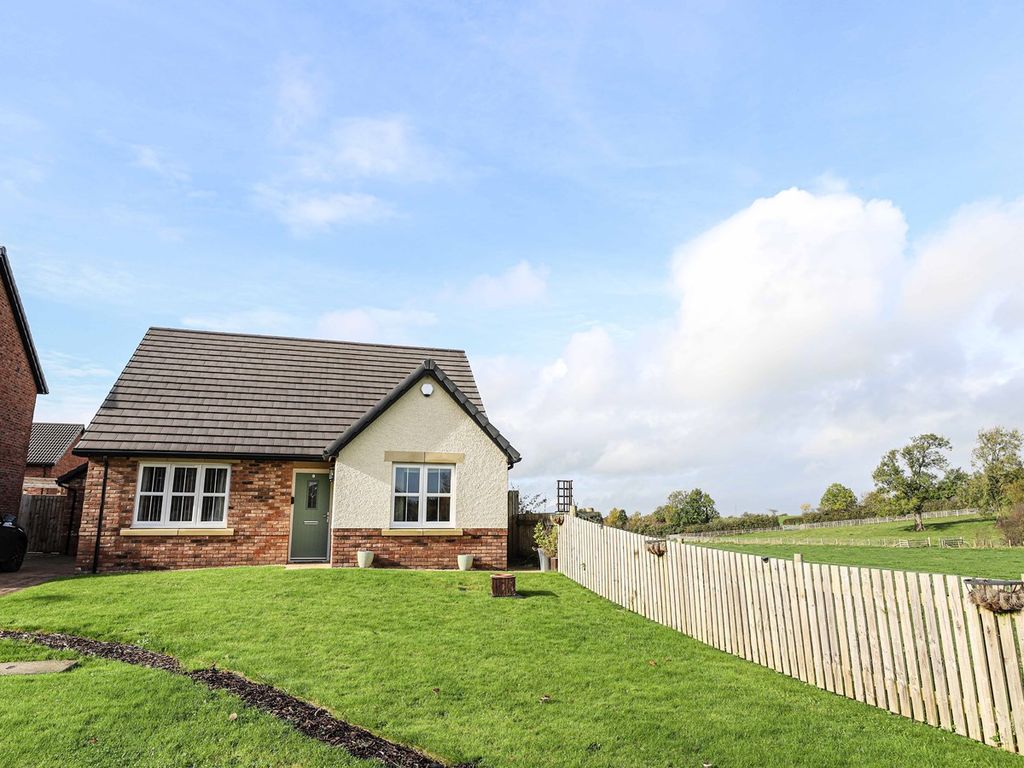 3 bed detached bungalow for sale in St Andrews Close, Thursby, Carlisle