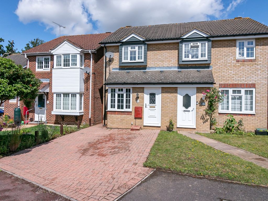 2 bed semidetached house for sale in Kings Walden Rise, Stevenage SG2