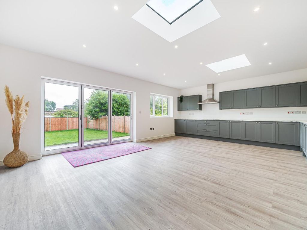 6 bed semidetached house for sale in Coombe Lane West, Coombe