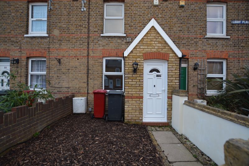 2 bed terraced house to rent in Grays Road, Slough SL1, £1,450 pcm Zoopla