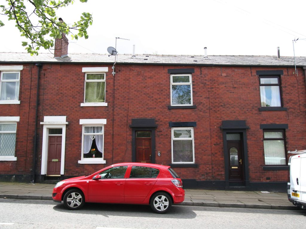 2 bed terraced house to rent in Bentley Street, Shawclough, Rochdale