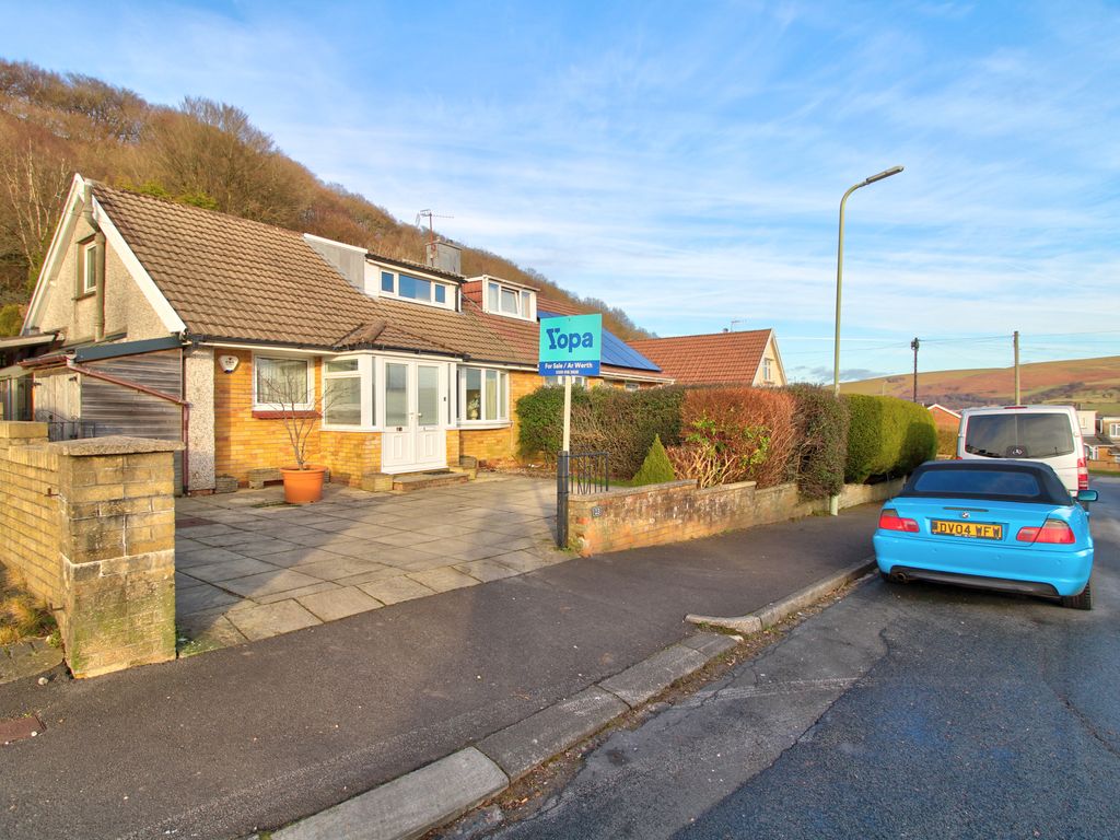 3 bed semidetached bungalow for sale in Whiterock Close, Pontypridd