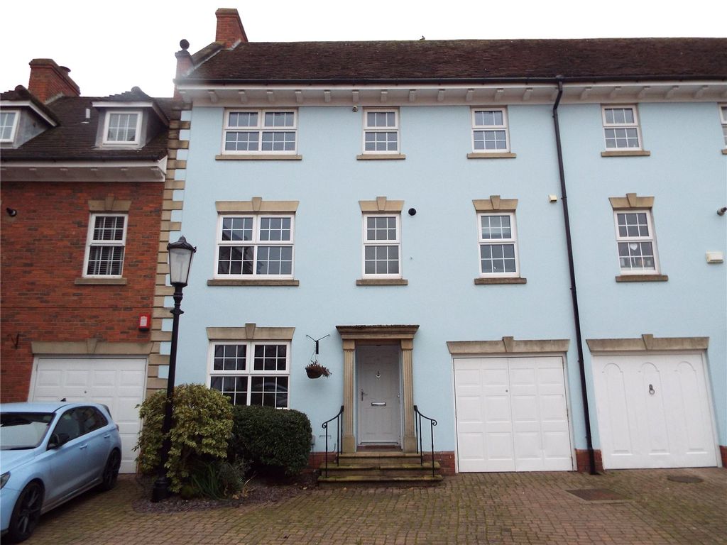 3 bed terraced house for sale in Parkfield Court, Parkfield Road
