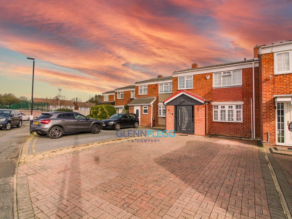 3 bed terraced house for sale in Minster Way, Langley, Slough SL3 Zoopla