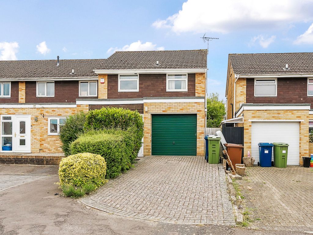 3 bed end terrace house for sale in Castle Hill Drive, Brockworth, Gloucester, Gloucestershire