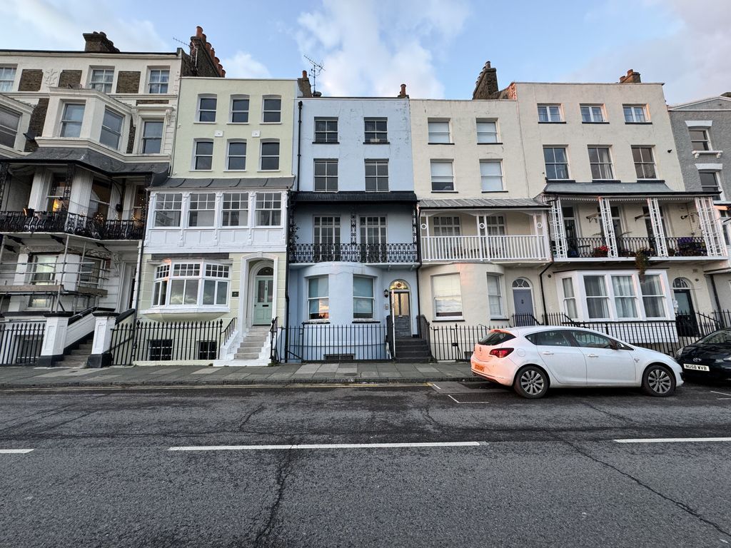 1 bed flat to rent in Paragon, Ramsgate CT11, £850 pcm Zoopla