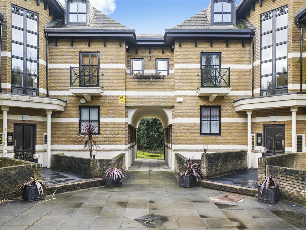 2 bed flat for sale in Highlawn House, Sudbury Hill, Harrow HA1 Zoopla
