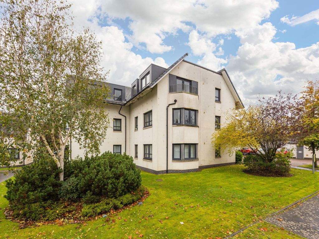 2 bed flat for sale in Glasgow Road, Edinburgh EH12, £220,000 Zoopla
