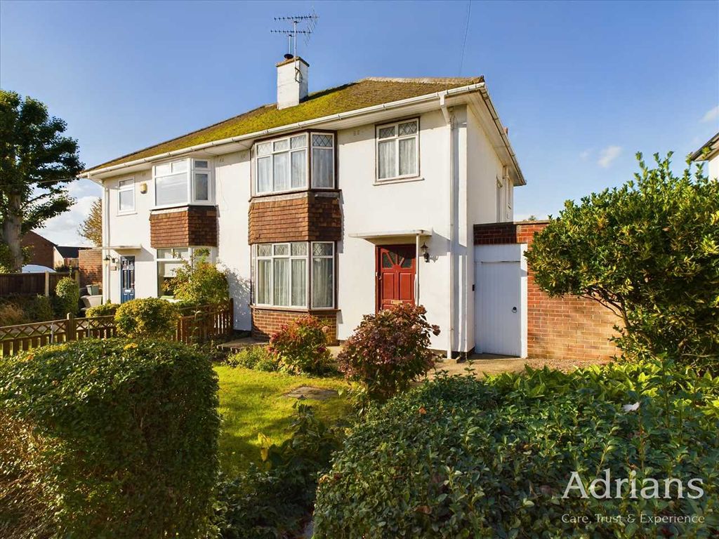 3 bed semidetached house for sale in Cherwell Drive, Chelmsford CM1, £350,000 Zoopla