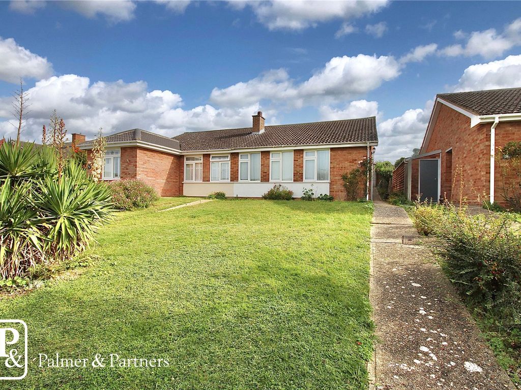 3 bed bungalow for sale in Edinburgh Gardens, Claydon, Ipswich, Suffolk IP6, £240,000 Zoopla