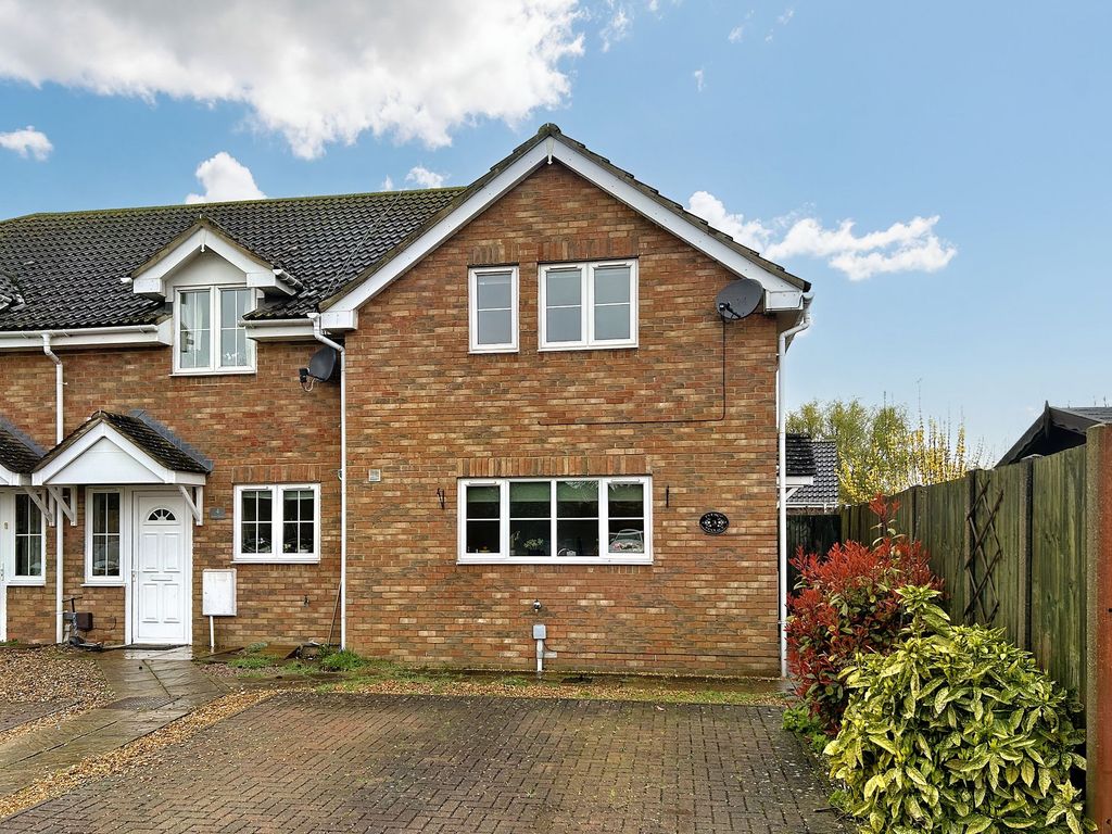 3 bed end terrace house for sale in The Birches, March PE15 Zoopla
